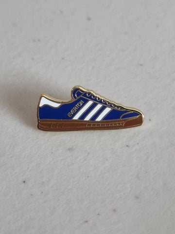 Everton Stud Badge - Blue and White Trainer Design