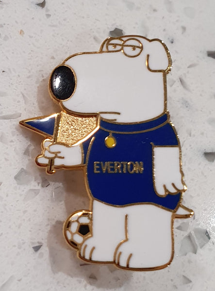 Everton FC Novelty Pin Badge - Everton Dog Fan with Flag
