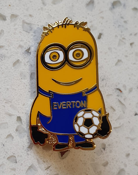 Everton FC Novelty Pin Badge - 2 Eyed Yellow Supporter